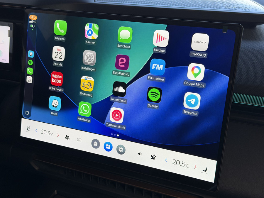 Lynk & Co 08 2026 345PK MORE 200KM NW AUTO HYBRIDE MASSAGE STOEL VERW/VENTILATIE PANO MATRIX LED HARMAN KARDON 36