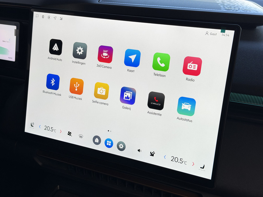 Lynk & Co 08 2026 345PK MORE 200KM NW AUTO HYBRIDE MASSAGE STOEL VERW/VENTILATIE PANO MATRIX LED HARMAN KARDON 36