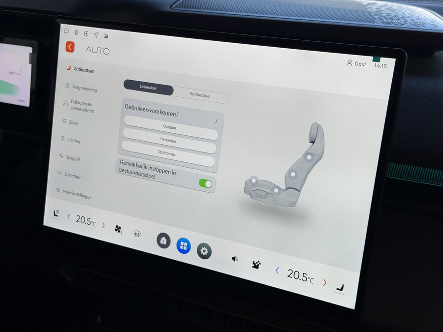 Lynk & Co 08 2026 345PK MORE 200KM NW AUTO HYBRIDE MASSAGE STOEL VERW/VENTILATIE PANO MATRIX LED HARMAN KARDON 36