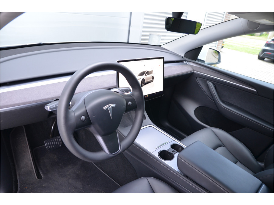 Tesla Model Y RWD 58 kWh