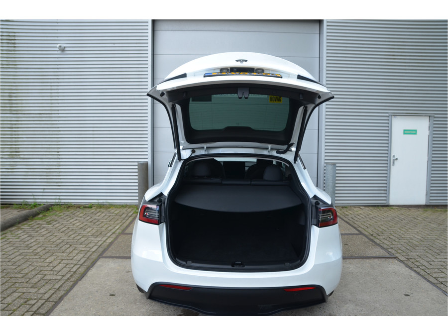 Tesla Model Y RWD 58 kWh