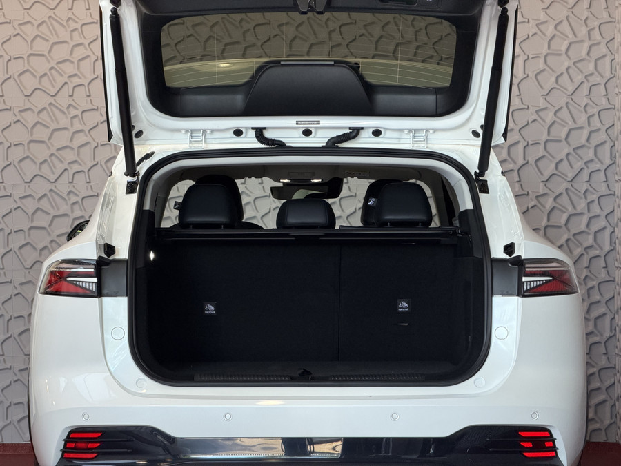 MG MG HS PHEV 1.5 TGDI LUXURY PHEV PLUG-IN HYBRIDE | LEER | 272PK NIEUWE AUTO | >1.000 KM TOTAAL BEREIK | 360° CAM