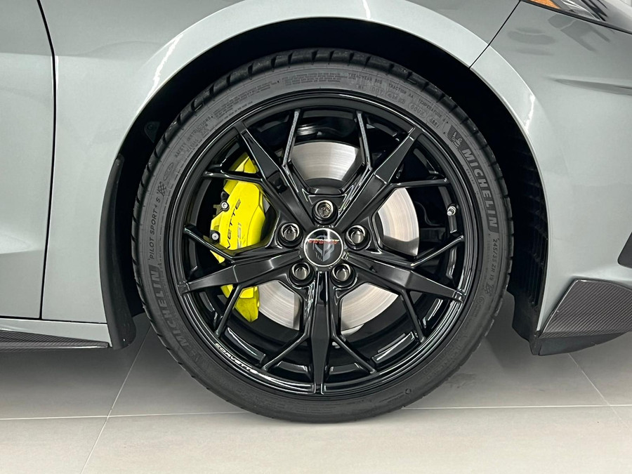Corvette C8 C8.R Convertible Carbon Pack