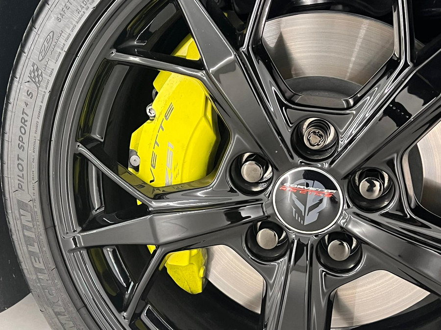 Corvette C8 C8.R Convertible Carbon Pack