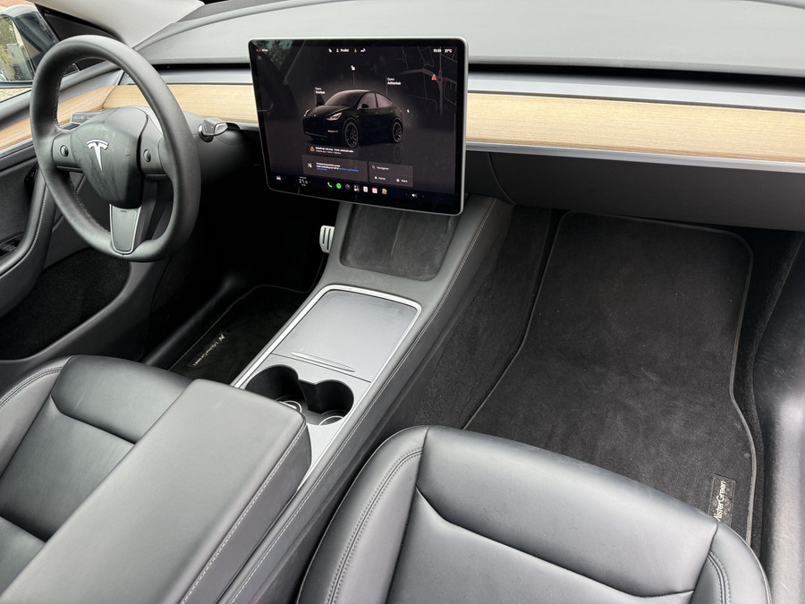 Tesla Model Y Performance AWD 75 kWh,