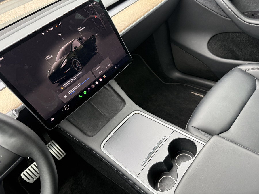 Tesla Model Y Performance AWD 75 kWh,