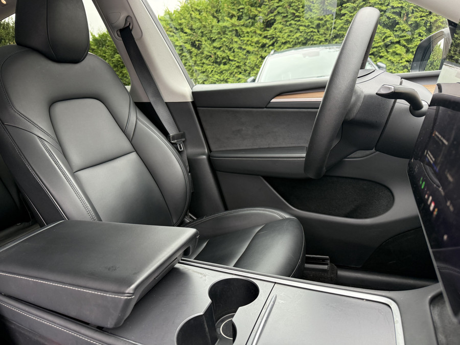 Tesla Model Y Performance AWD 75 kWh,