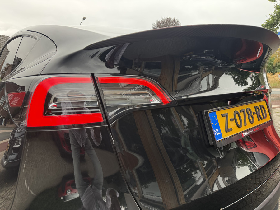 Tesla Model Y Performance AWD 75 kWh,