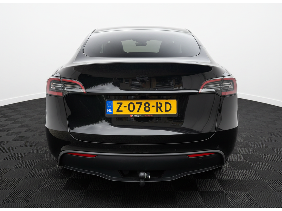 Tesla Model Y Performance AWD 75 kWh,