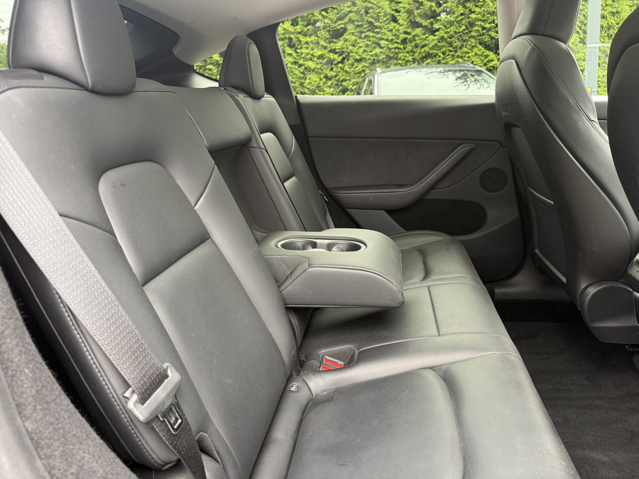 Tesla Model Y Performance AWD 75 kWh,