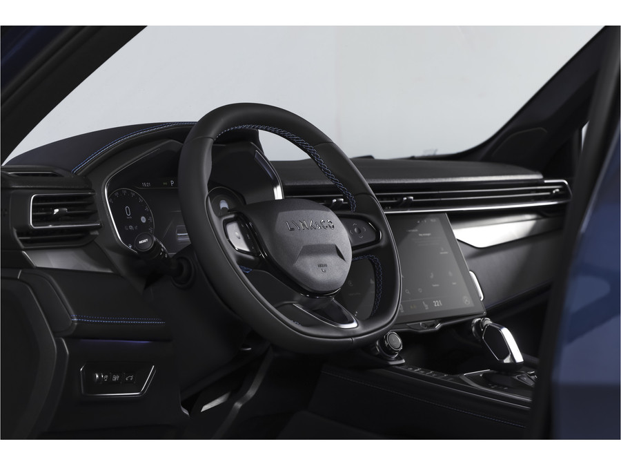 Lynk & Co 01 1.5 PHEV 261PK MY24