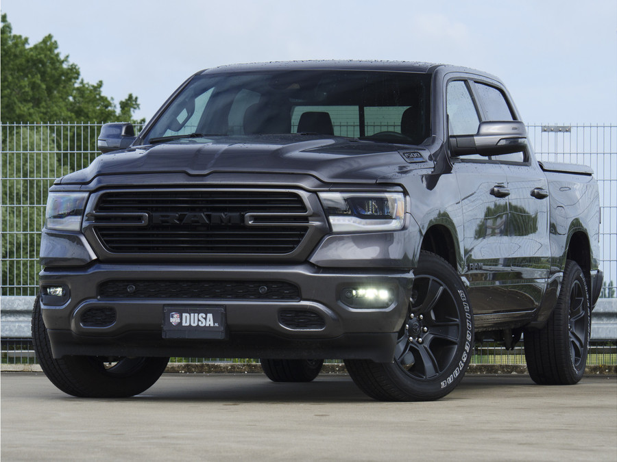 Dodge RAM 1500 | Laramie Sport | 5.7 V8 | HEMI | 4x4 | Crew Cab