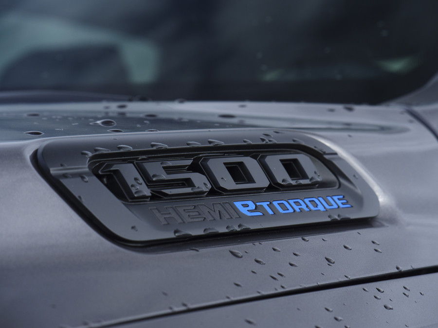 Dodge RAM 1500 | Laramie Sport | 5.7 V8 | HEMI | 4x4 | Crew Cab