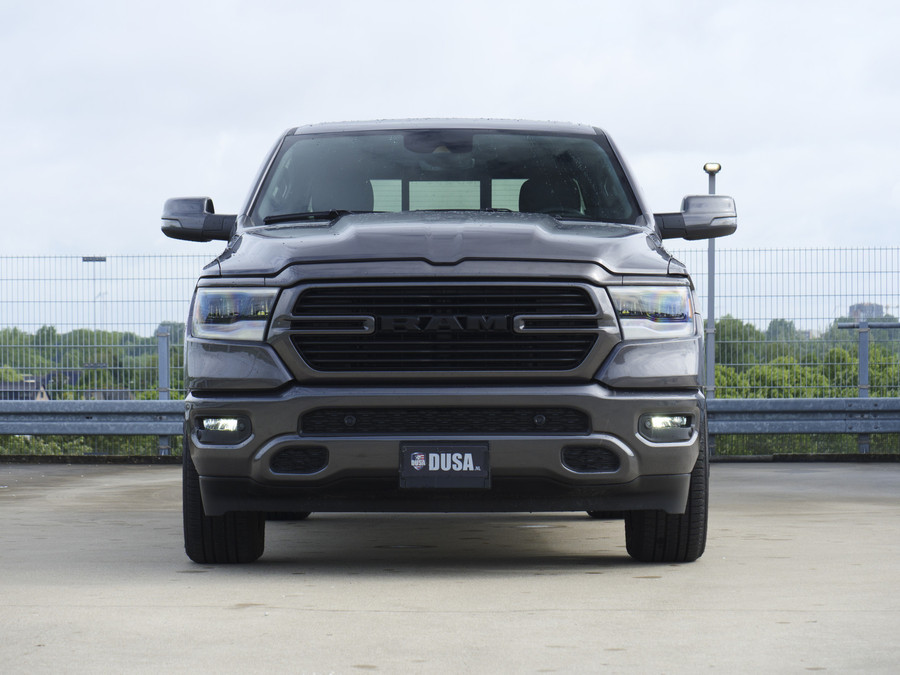 Dodge RAM 1500 | Laramie Sport | 5.7 V8 | HEMI | 4x4 | Crew Cab