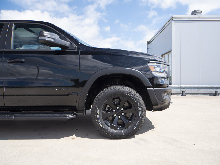 RAM 1500 Rebel | 3.6L V6 | Crew Cab