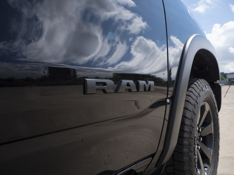 RAM 1500 Rebel | 3.6L V6 | Crew Cab