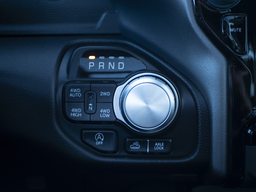 RAM 1500 Rebel | 3.6L V6 | Crew Cab