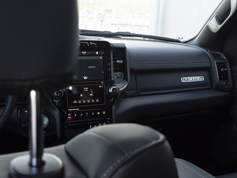 RAM 1500 Rebel | 3.6L V6 | Crew Cab