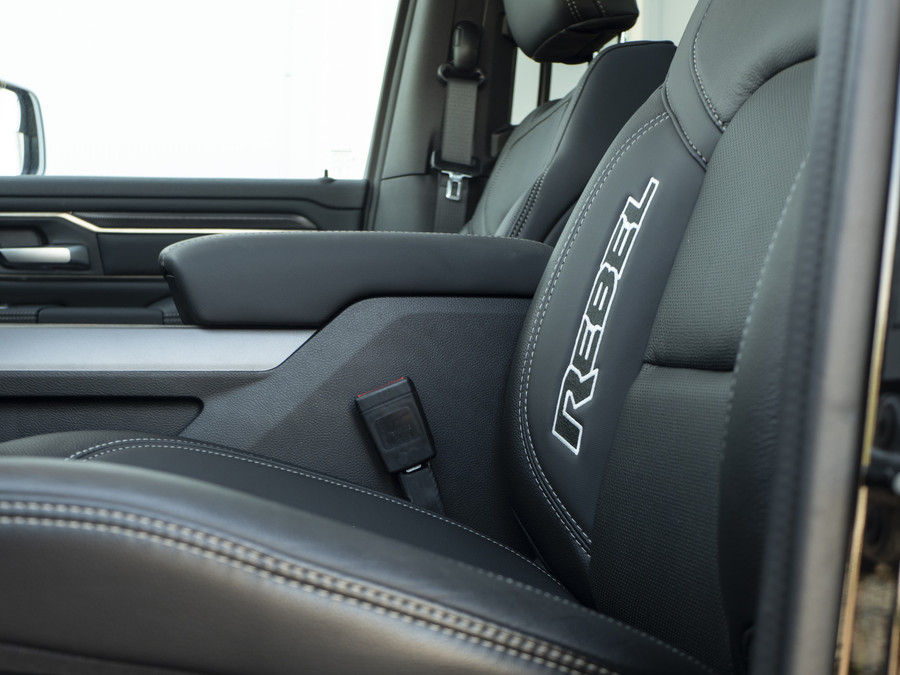 RAM 1500 Rebel | 3.6L V6 | Crew Cab