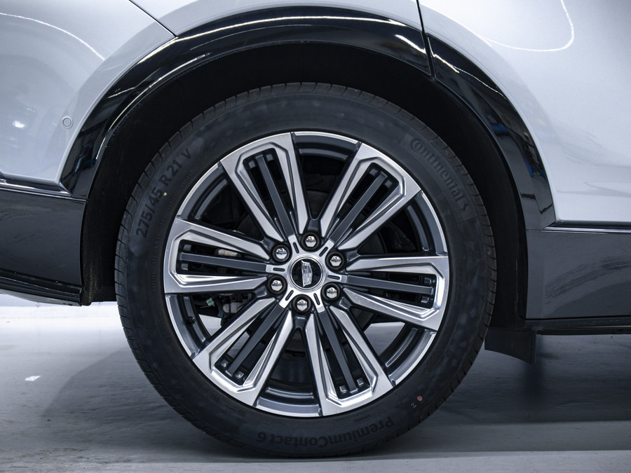 Cadillac LYRIQ Sport