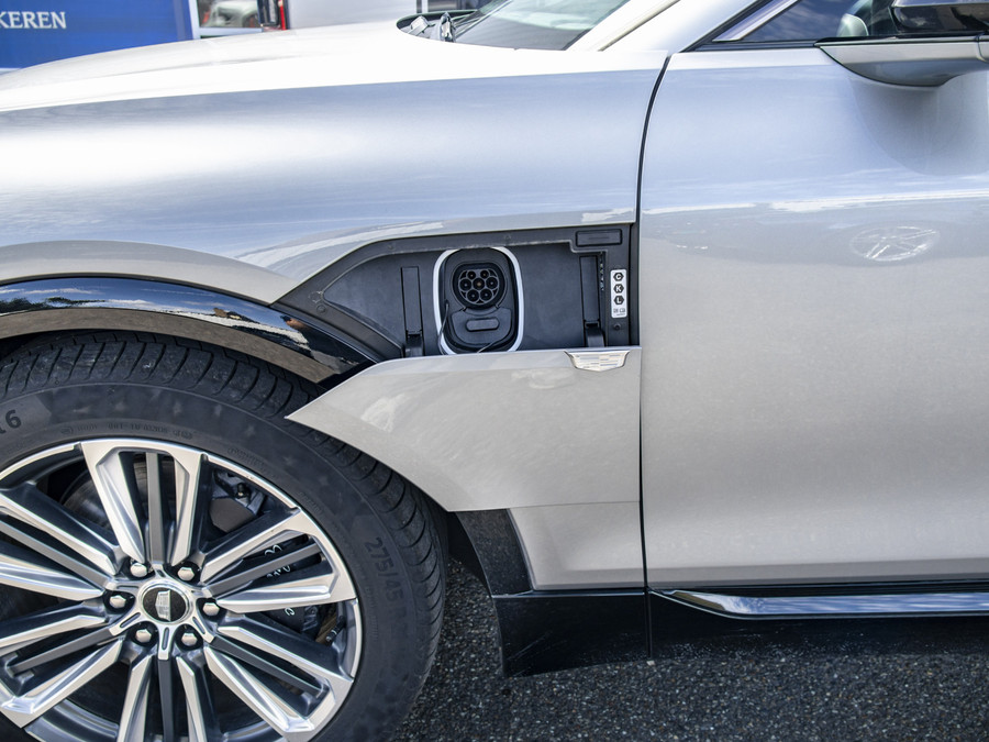 Cadillac LYRIQ Sport