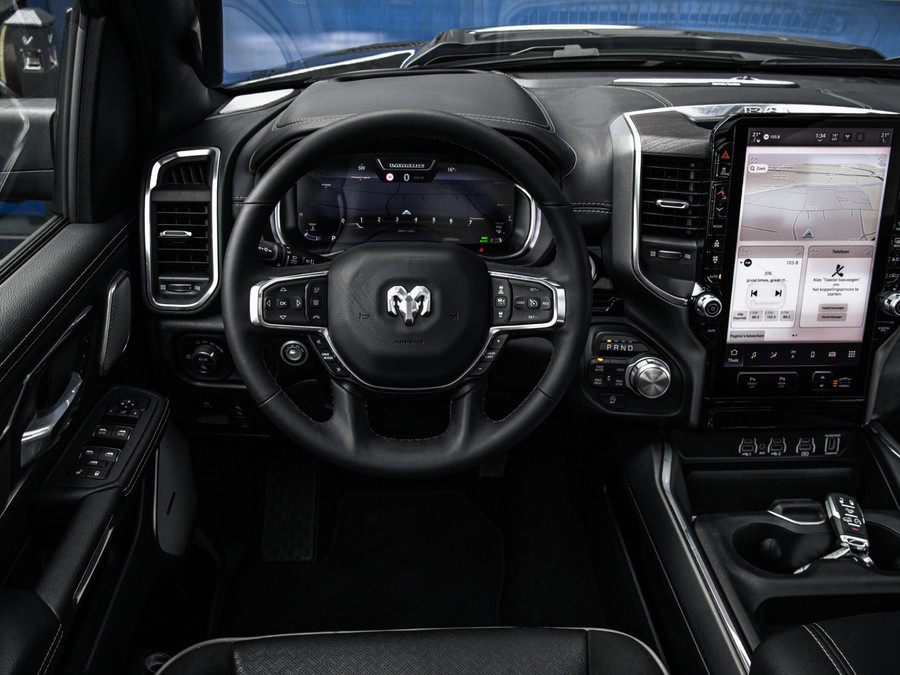 Dodge Ram 1500 Laramie Premium