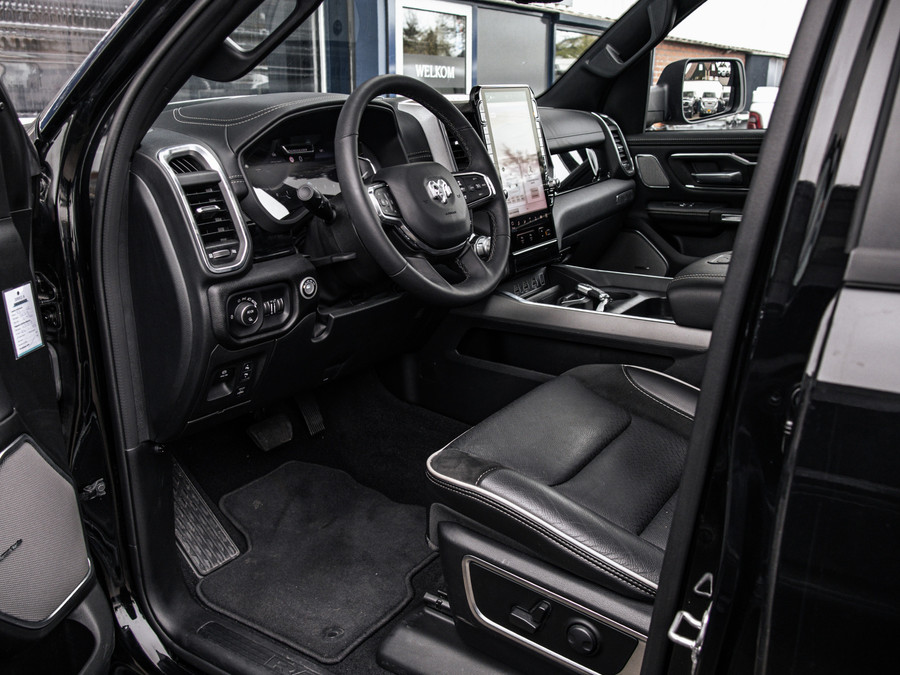 Dodge Ram 1500 Laramie Premium