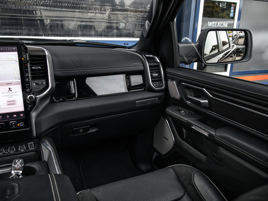 Dodge Ram 1500 Laramie Premium