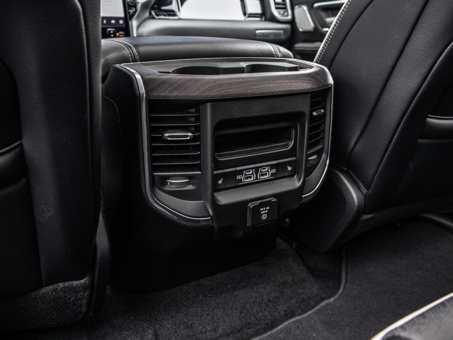Dodge Ram 1500 Laramie Premium