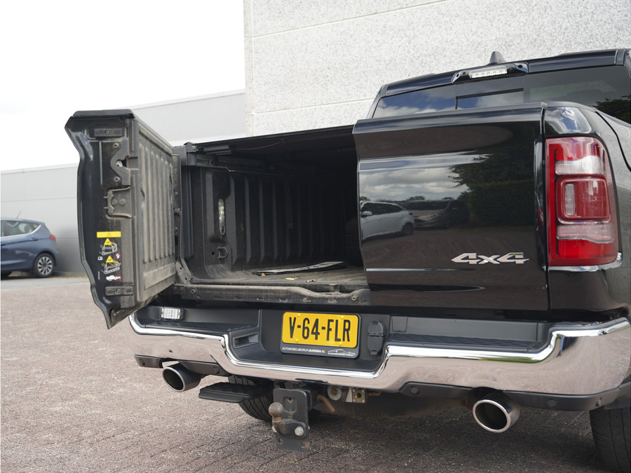 Dodge RAM 1500 Limited 5.7L HEMI V8 CrewCab