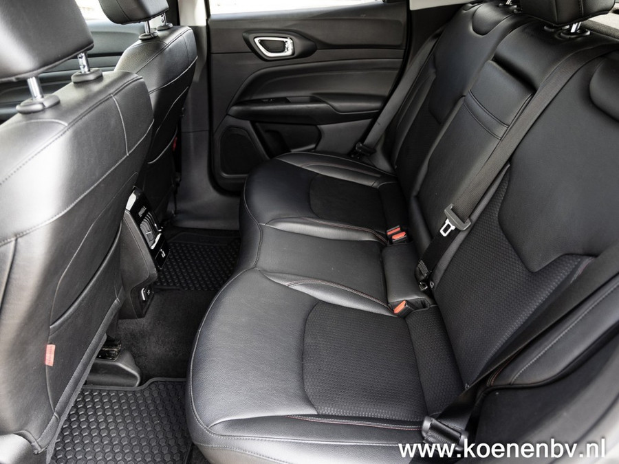 Jeep Compass 4XE 240pk PHEV Trailhawk Autom. PANO / CLIMA / ADAP. CRUISE