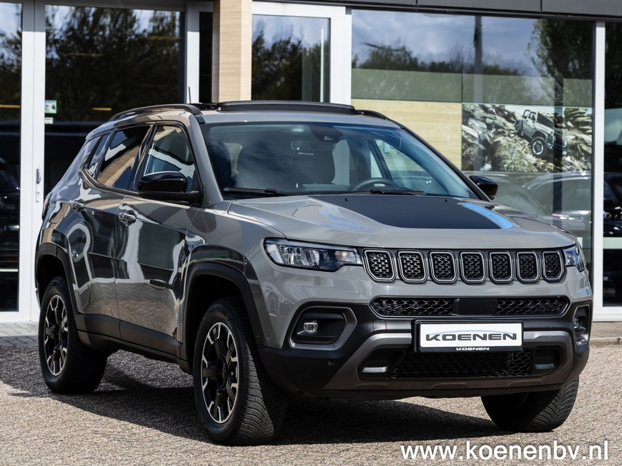 Jeep Compass 4XE 240pk PHEV Trailhawk Autom. PANO / CLIMA / ADAP. CRUISE