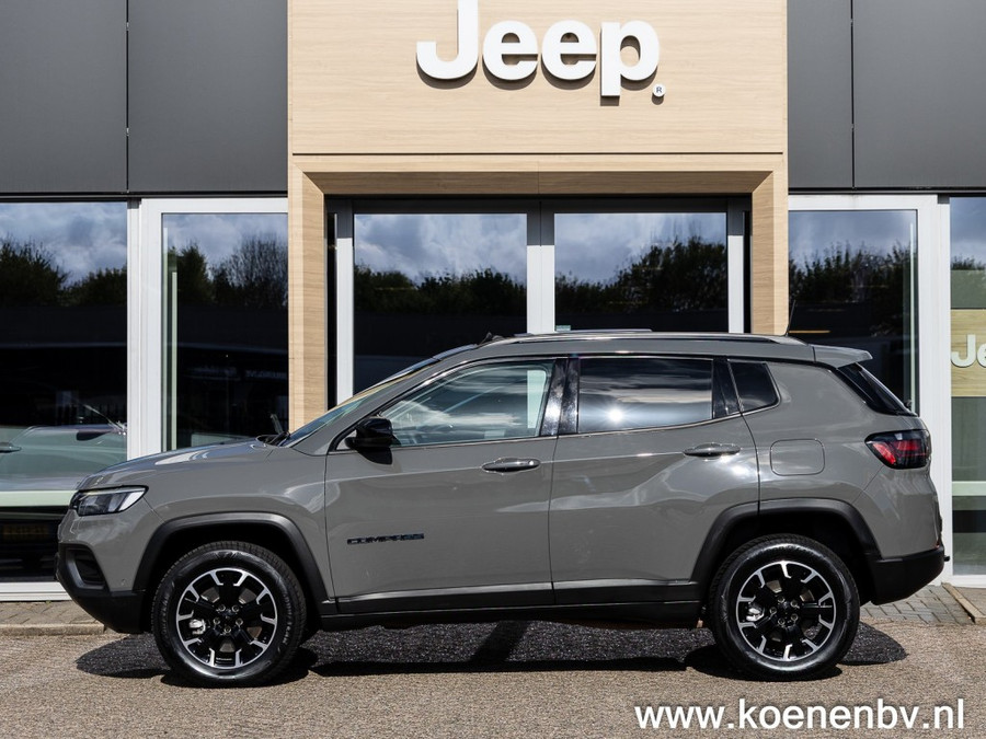 Jeep Compass 4XE 240pk PHEV Trailhawk Autom. PANO / CLIMA / ADAP. CRUISE