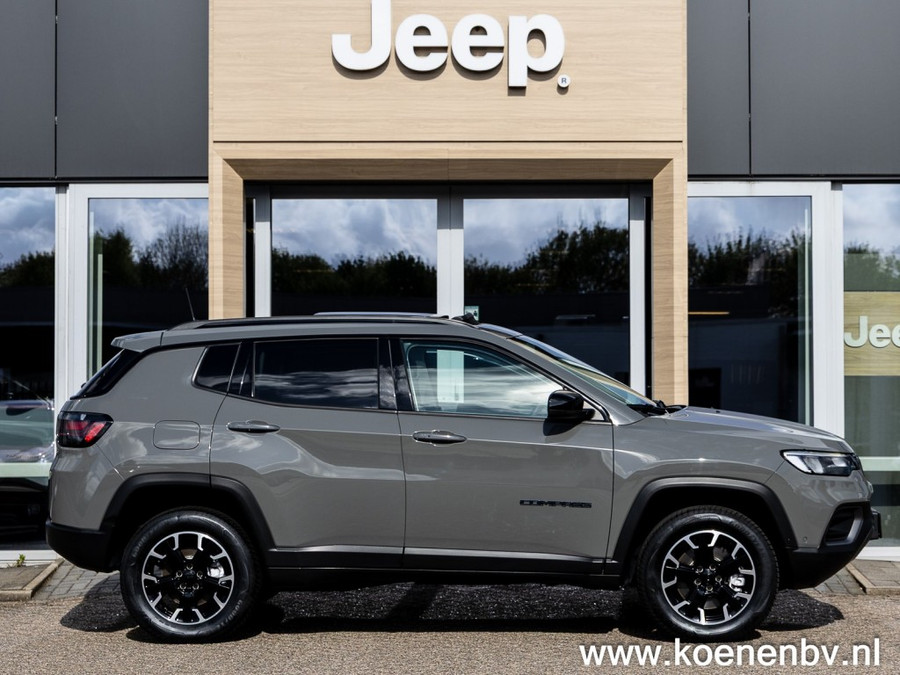Jeep Compass 4XE 240pk PHEV Trailhawk Autom. PANO / CLIMA / ADAP. CRUISE