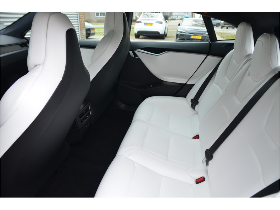 Tesla Model S 75D (4x4)